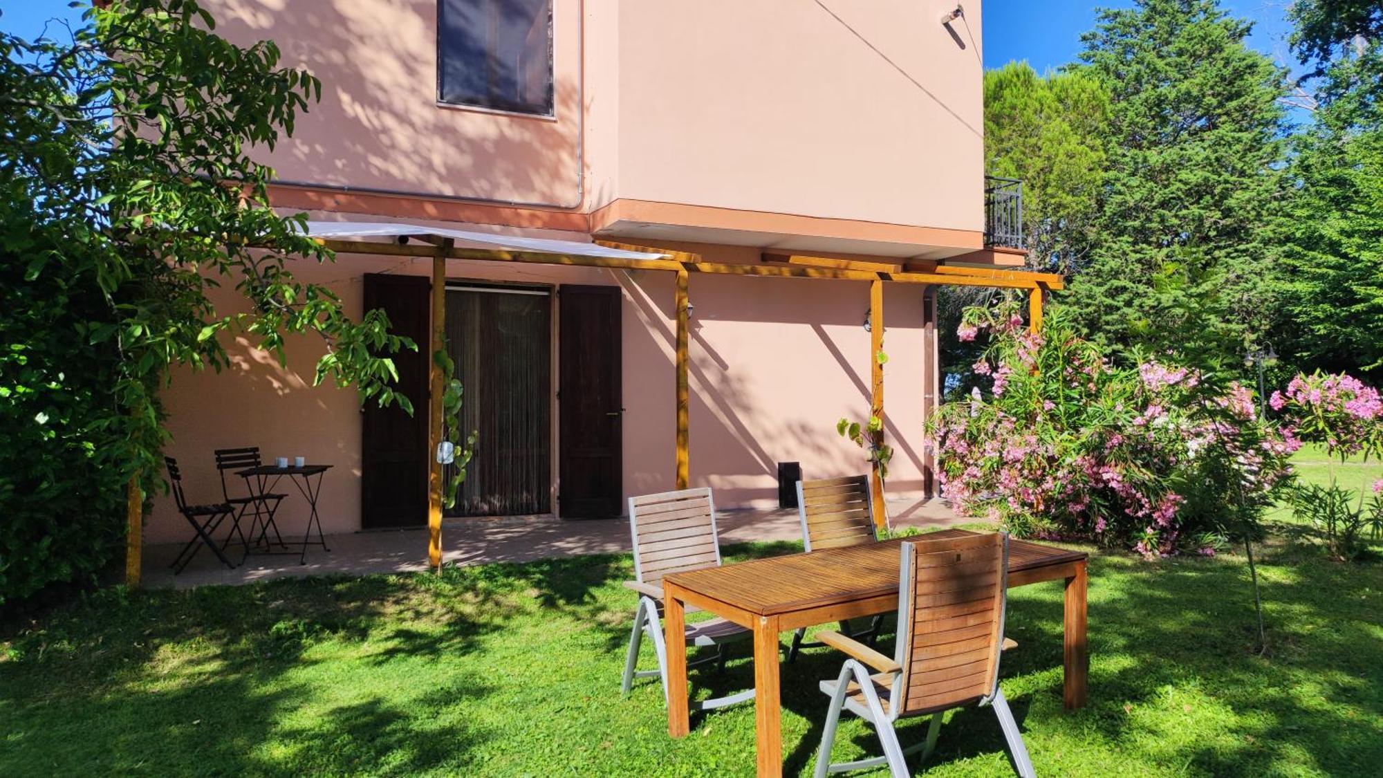 Camping Le Marche Apartments Gualdo di Macerata Esterno foto